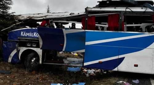 Eskişehir Valiliği’nden trafik kazası açıklaması: 1 ölü, 41 yaralı