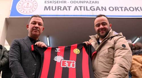 Eskişehirspor’dan Murat Atılgan İlkokulu'na sıcak ziyaret