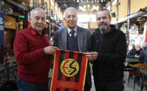 Eskişehirspor taraftarından efsane kaptan İsmail Arca’ya anlamlı jest