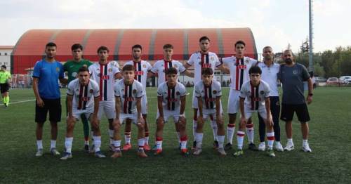 Eskişehirspor U19 takımı iddialı: Seri yine bozulmadı!