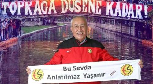 Eskişehirspor'un sevilen ismi için Kazım Kurt’tan özel taziye mesajı