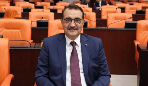 Fatih Dönmez, yapay zeka için araştırma komisyonu kurulmasını önerdi