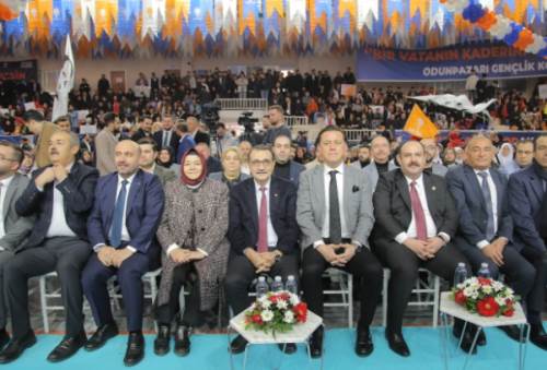 Geleceğin liderleri AK Parti Gençlik Kongresi'nde bir araya geldi