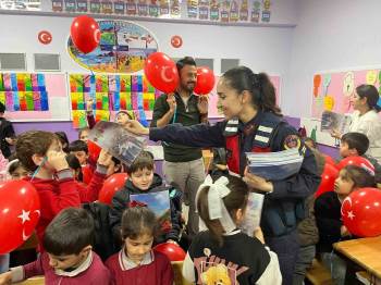 Geyve'de öğrencilere jandarma mesleği tanıtıldı