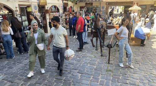 Havalar soğusa da Eskişehir'in tarihi bölgesine ilgi azalmıyor