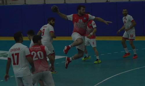 Hentbol 2. Lig C Grubu’nda Büyükşehir farkı açtı: 35-28