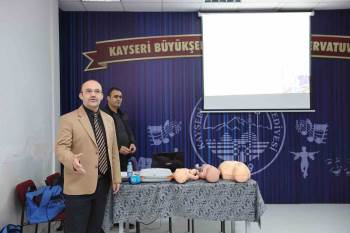 Kayseri Büyükşehir Belediyesi'nden Sertifikalı İlk Yardım Eğitimi