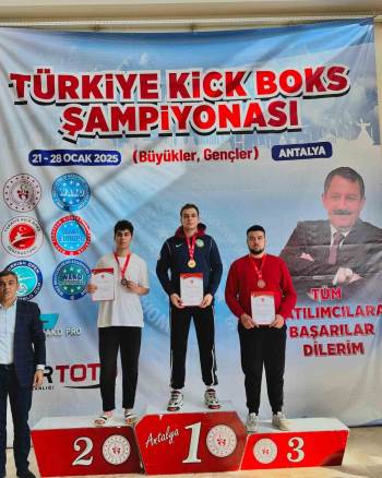 Kayseri’den Kick Boks Şampiyonasında büyük başarı: Tam 6 madalya!