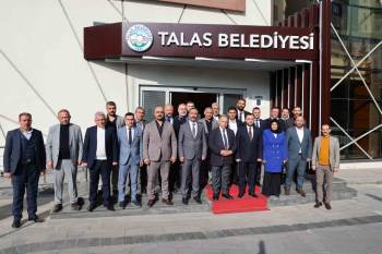 MHP Kocasinan Heyetinden Talas Belediye Başkanı Yalçın’a Nezaket Ziyareti