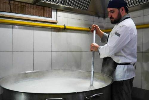 Ümraniye Belediyesi'nden Ramazan ayında sıcak yemek hizmeti