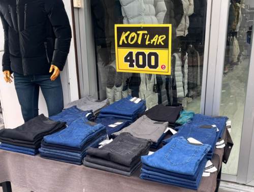 Uygun fiyatlı kot pantolonlar Eskişehir'de ilgi topladı