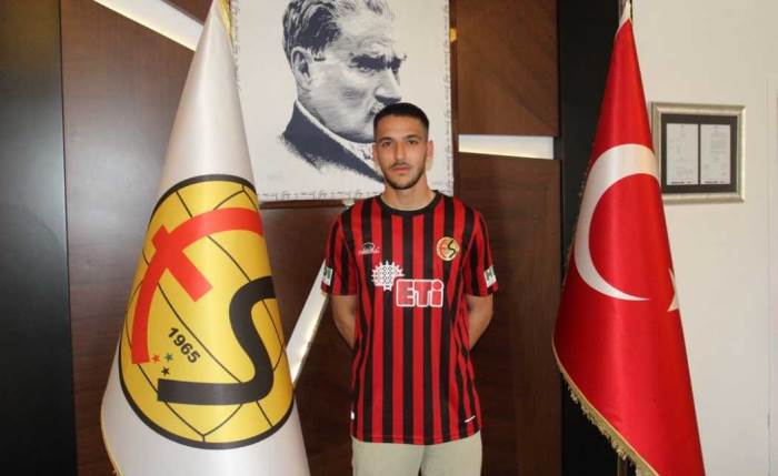 2 Eylülspor, Eskişehirspor’dan ayrılan futbolcu için harekete geçti