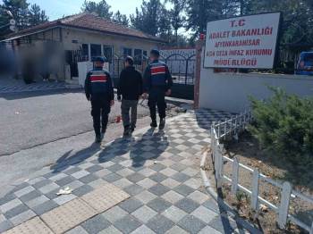 Afyonkarahisar’da Hırsızlık Suçundan Aranan Şahıs Yakalandı