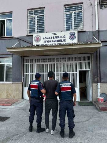 Afyonkarahisar’Da Uyuşturucu Suçundan Aranan Şahıs Yakalandı
