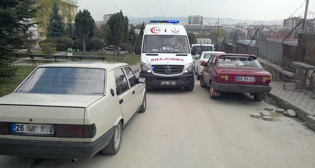 AMBULANSA HATALI PARK ENGELLİ