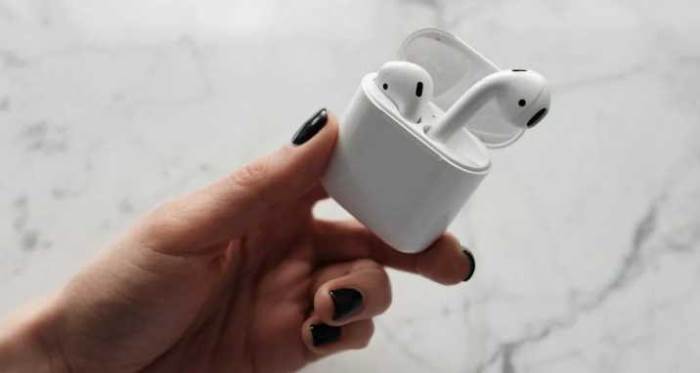 Apple AirPods 4 Türkiye'ye geldi: İşte fiyatı...