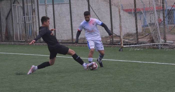 Artıspor son dakikada galip geldi