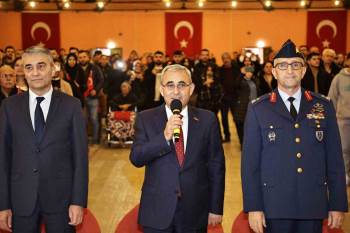 Başkan Işık, Kütahya Hava Er Eğitim Tugay Komutanlığındaki Yemin Törenine Katıldı
