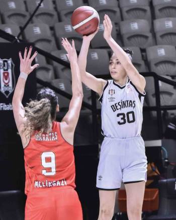 Beşiktaş, Kayseri'yi 72-68 mağlup etti