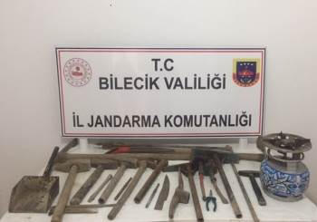 Bilecik’Te Kaçak Kazı Operasyonu: 2 Gözaltı
