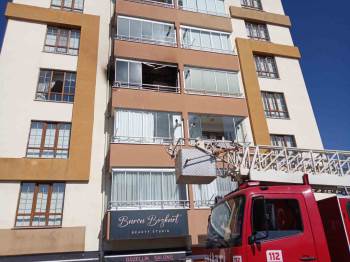 Bozüyük’Te Bir Apartman Dairesinde Yangın Çıktı
