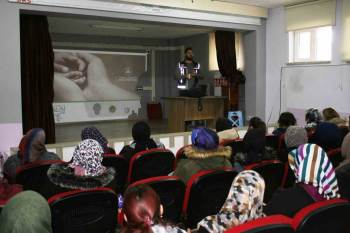 Bozüyük’Te Narkotik Polislerden Velilere Eğitim Semineri
