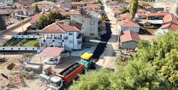 Büyükşehir'den Eskişehir’in her noktasına yatırım: Tam 290 kilometre!