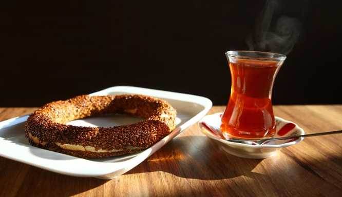 Çay simit hesabı bile emekliye yetmiyor!