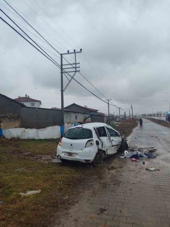 Devrilen Aracın Sürücüsü Hayatını Kaybetti
