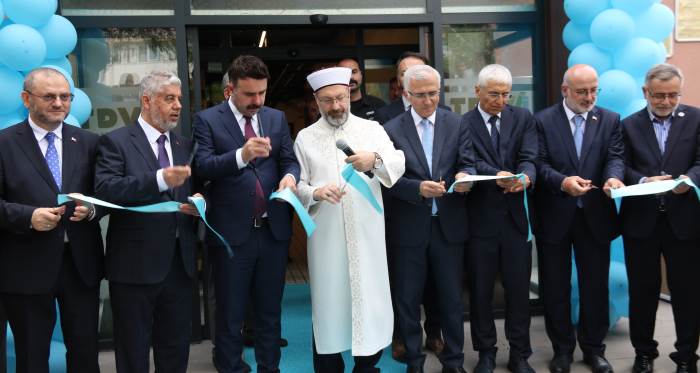 Diyanet İşleri Başkanı Ali Erbaş'tan, ESOGÜ'de kütüphane açılışı