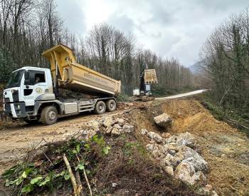 Düzce'de heyelan riskine anında müdahale ediliyor