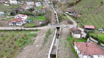 Düzce Gölyaka'da taşkın kontrolü için 800 metre duvar yapıldı