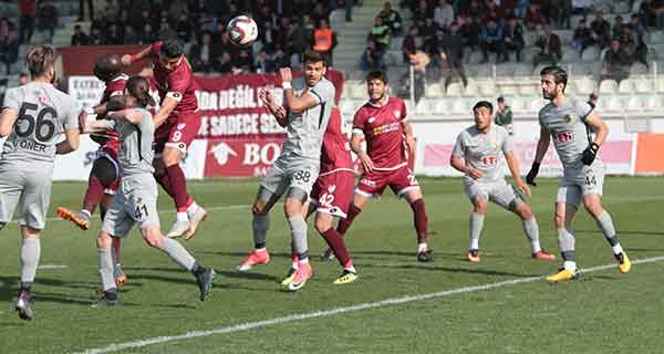 Elazığ tribünlerinden Eskişehirspor'a maç boyunca küfür