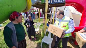 Emet Belediyesinden Deprem Bölgesinde, “Birlik Bayram Kahvaltıları" Etkinliği
