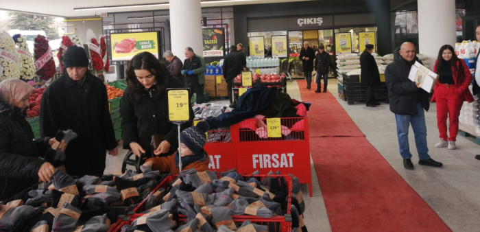 Eskişehir 100. Yıl Kültür Merkezi'ne yeni market açıldı!