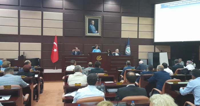 Eskişehir Büyükşehir Meclisi’nde tartışmalı maddeler gündemde