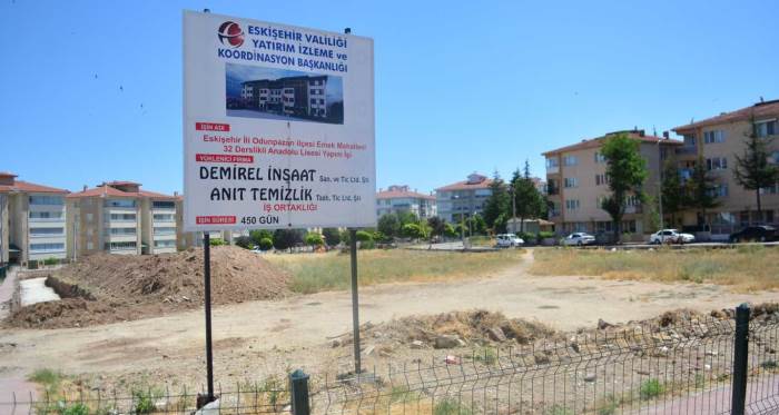 Eskişehir'de AK Parti'nin utanç tablosu: Emek Mahallesi hala bekliyor!