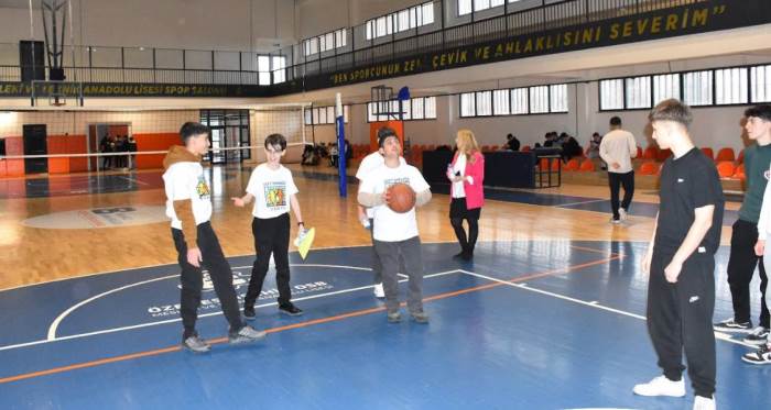 Eskişehir'de Best Buddies Projesi ile anlamlı dostluklar kuruluyor