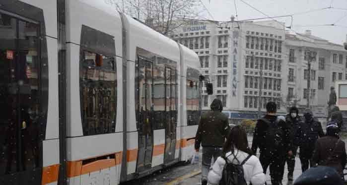 Eskişehir’de bugün de kar bekleniyor!