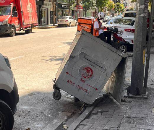 Eskişehir'de duyarsız sürücü tepki çekti