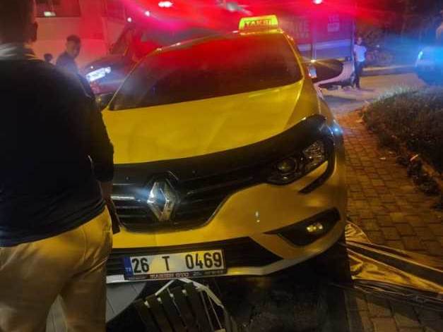 Eskişehir'de kendi aracının altında kaldı: İşte feci kazada yaşananlar...