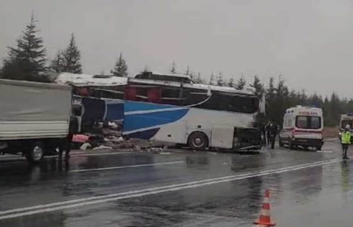 Eskişehir’de korkunç kaza: Ölü ve yaralılar var! Son dakika haberi...