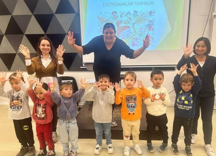 Eskişehir'de minikler enstrümanları tanıdı