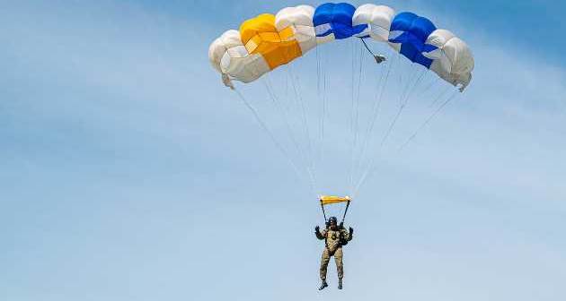 Eskişehir'de paraşüt kursları başlıyor
