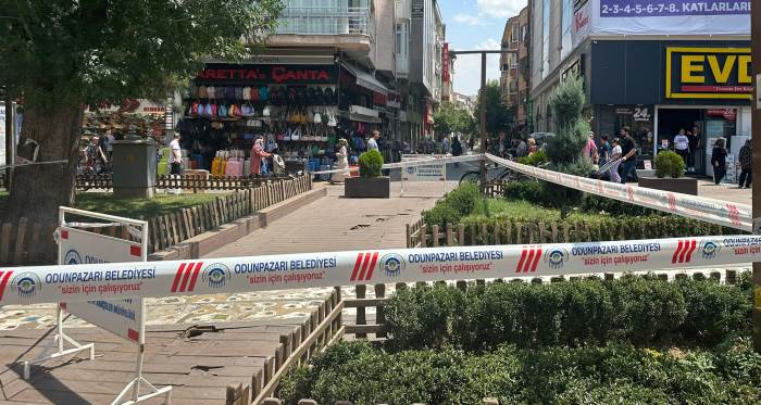 Eskişehir'de parkeler onarılıyor