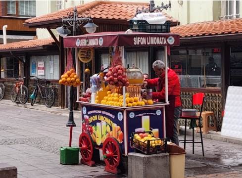 Eskişehir'de sifon limonataya ilgi devam ediyor