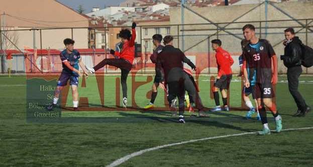 Eskişehir'de son dakika: Maçta kıyamet koptu!