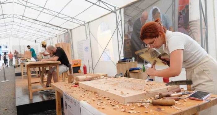 Eskişehir'de tahta ve seramiğin festivalleri devam ediyor