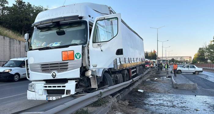 Eskişehir'de trafiği felç eden feci kaza!