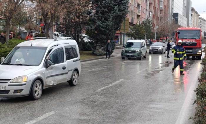 Eskişehir'de trafik kazası: Yangına giderken...